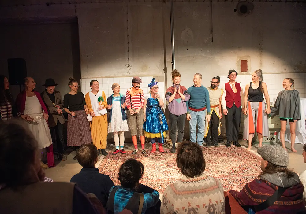group shot of the entire team of Salon Sardine of this evening
