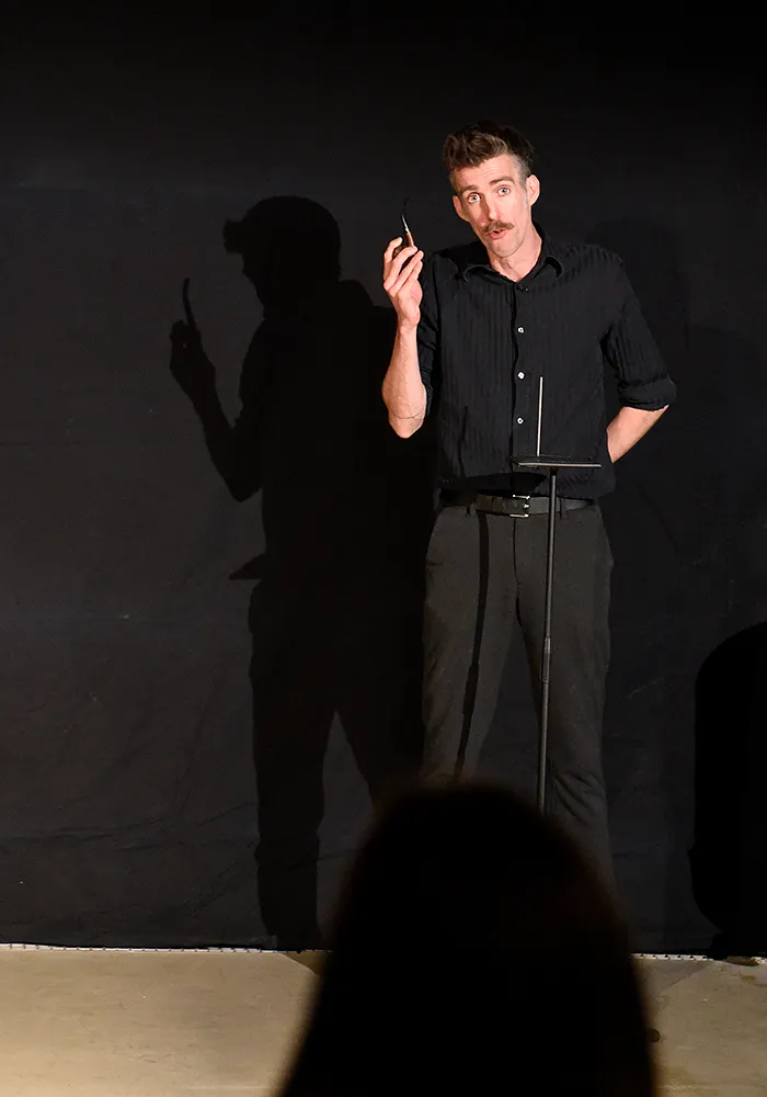 Photo of Richard Kimberly during the Show Jimmy