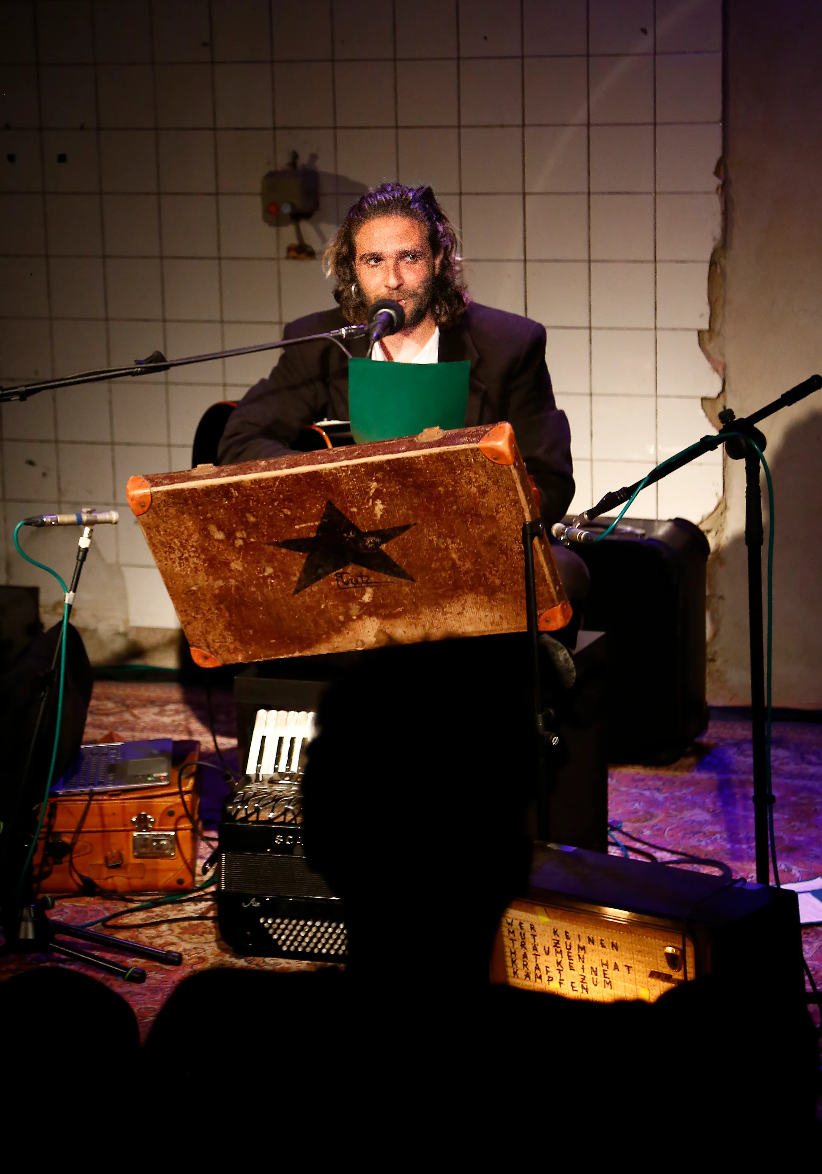 Konny playing the show Turgutz - Briefe in A-Moll